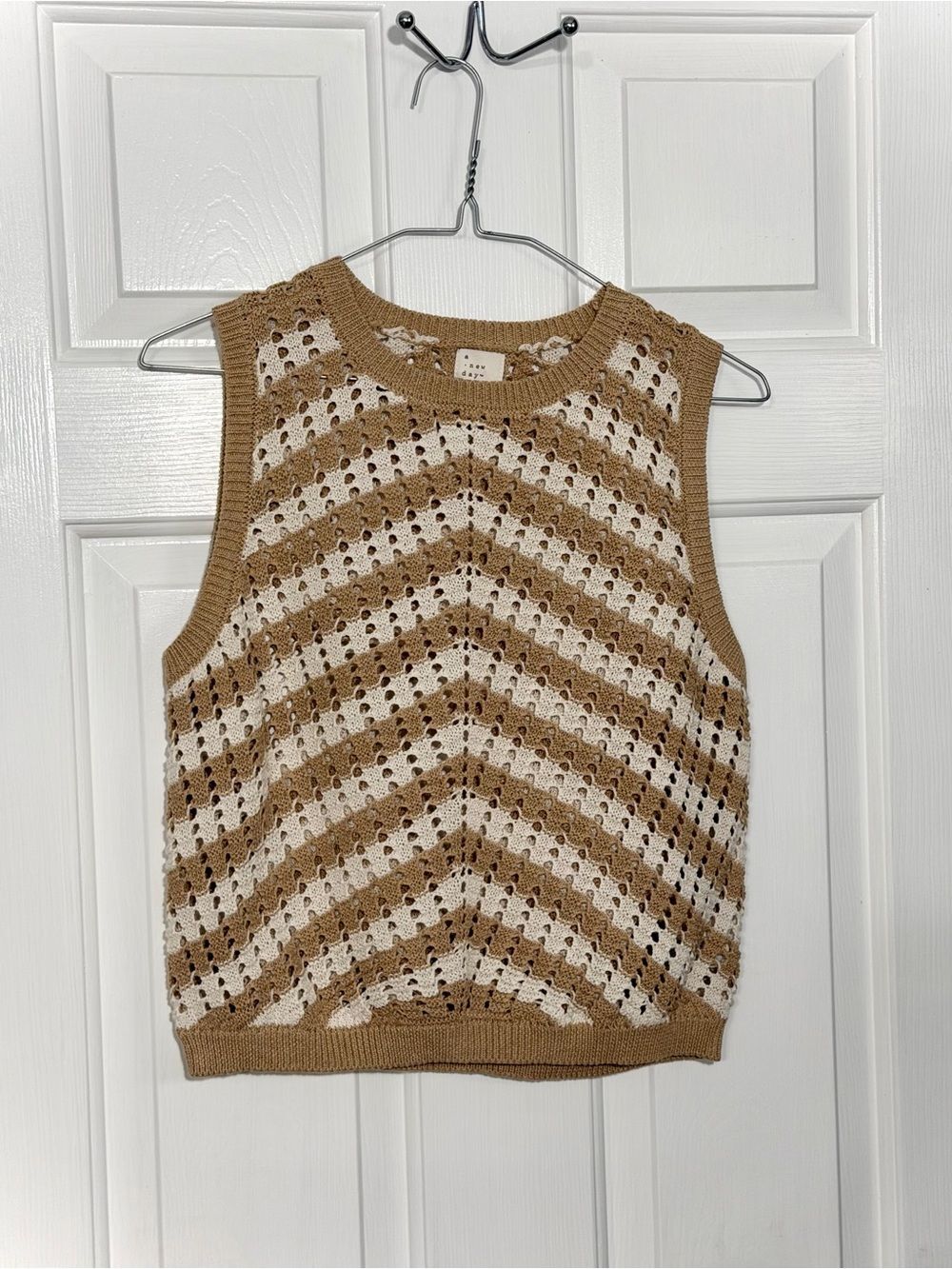 Striped Crochet Knit Tank Top - Tan & Cream Small